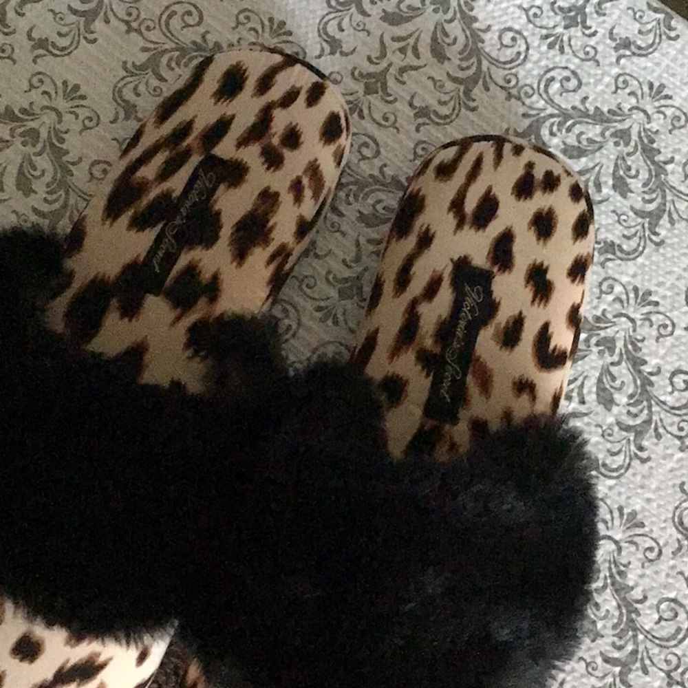 Victoria's Secret Leopard Print Slippers with Black Fur - Picture 2 of 5